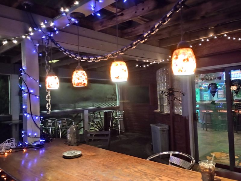 Serve & Swig @ Nutties interior